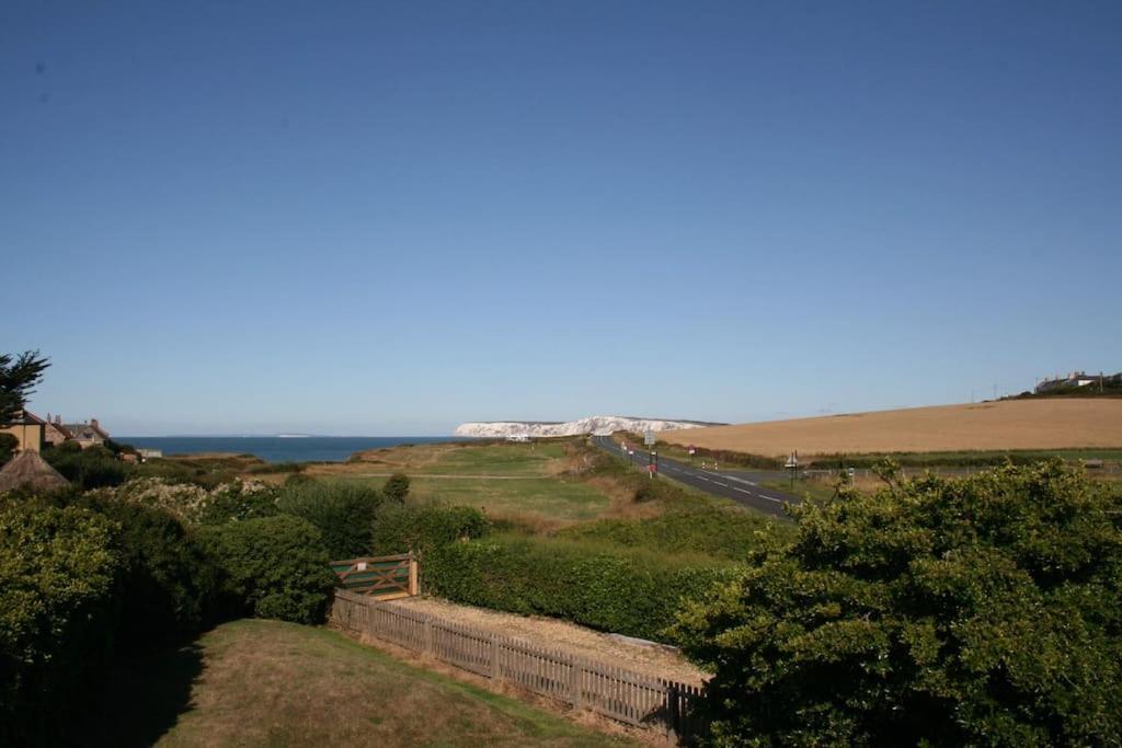 Greystone Cottage - Sea Views, Short Stroll To A Beautiful Sandy Beach Brook  Exterior foto